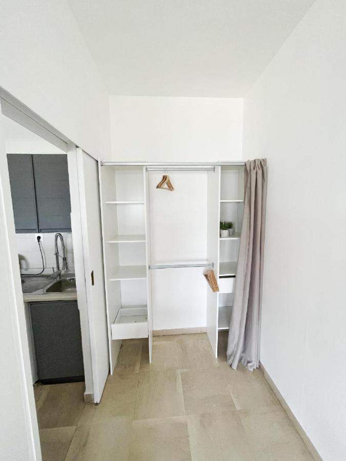 #41 Marina Riviera Bay - Marine Baie Des Anges - Studio Vue Mer Et Port Вильнёв-Лубе Экстерьер фото